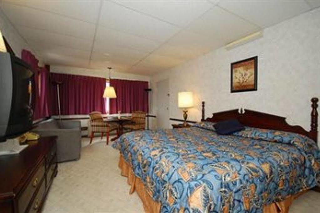 מונפלייה Hilltop Inn מראה חיצוני תמונה